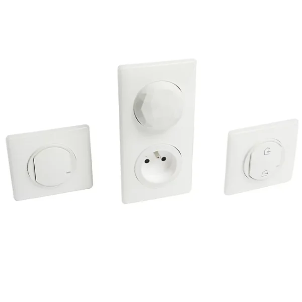 Castorama Kit De Démarrage Pour Connecter Une Première Pièce Avec 4 Produits Céliane With Netatmo Avec Plaque Laqué Blanc Boutique 1